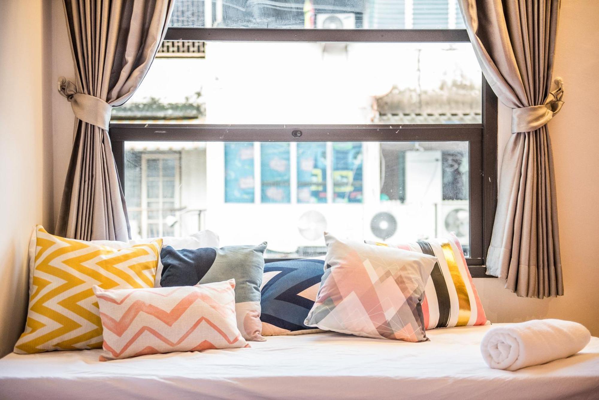 Nimit Boutique Hotel Bangkok Bagian luar foto