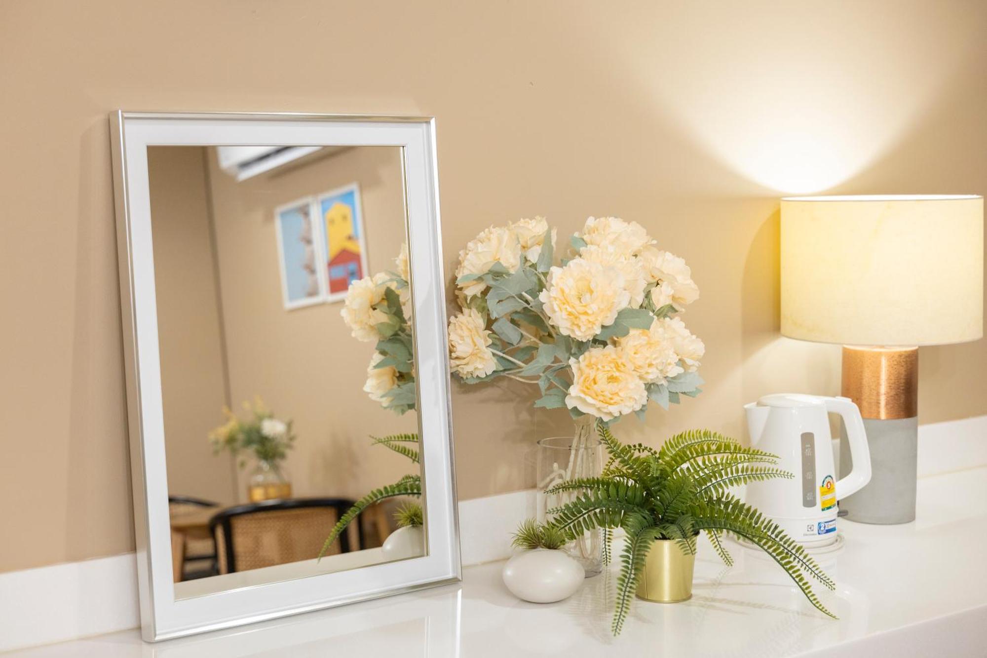 Nimit Boutique Hotel Bangkok Bagian luar foto