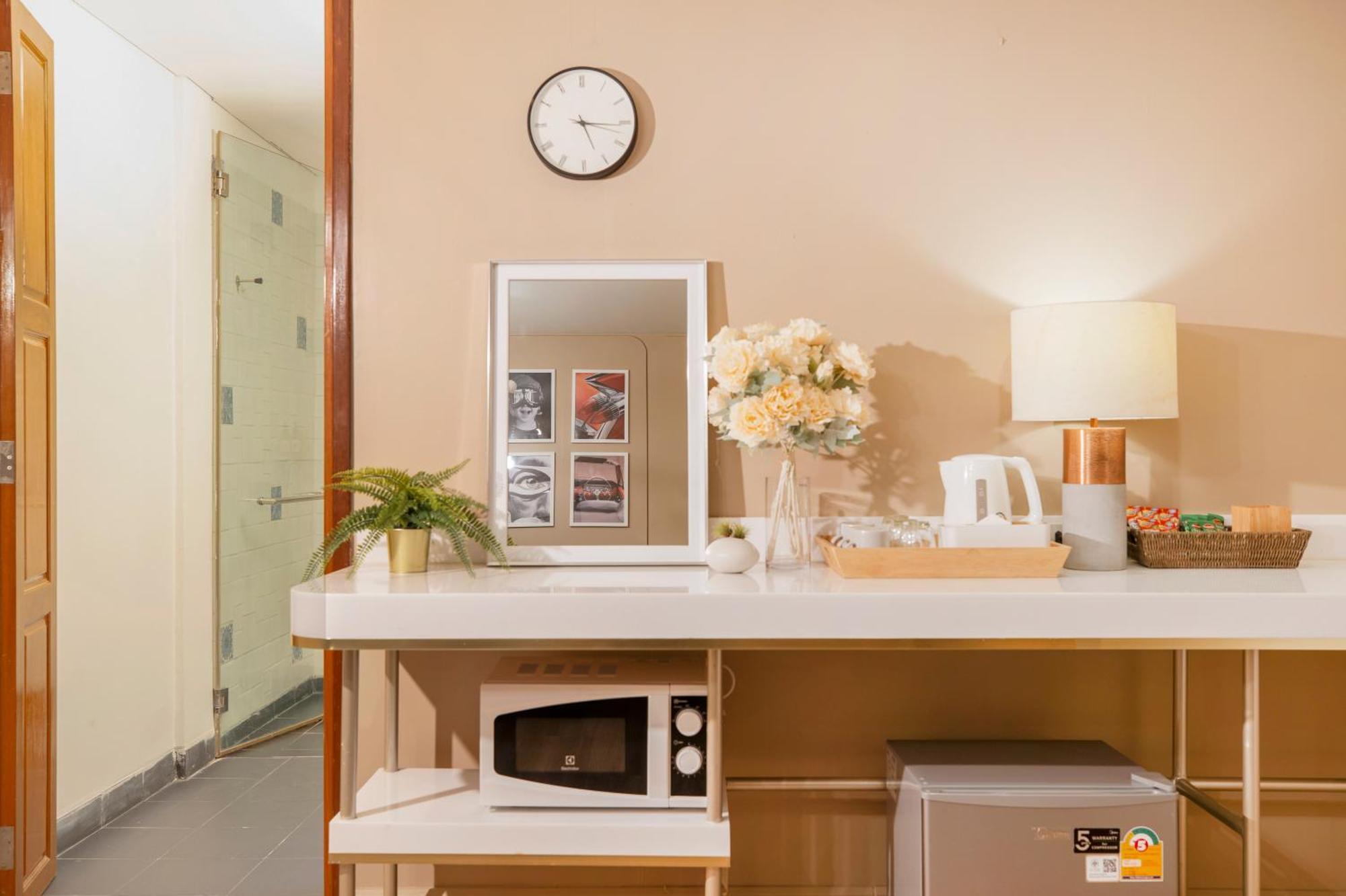Nimit Boutique Hotel Bangkok Bagian luar foto