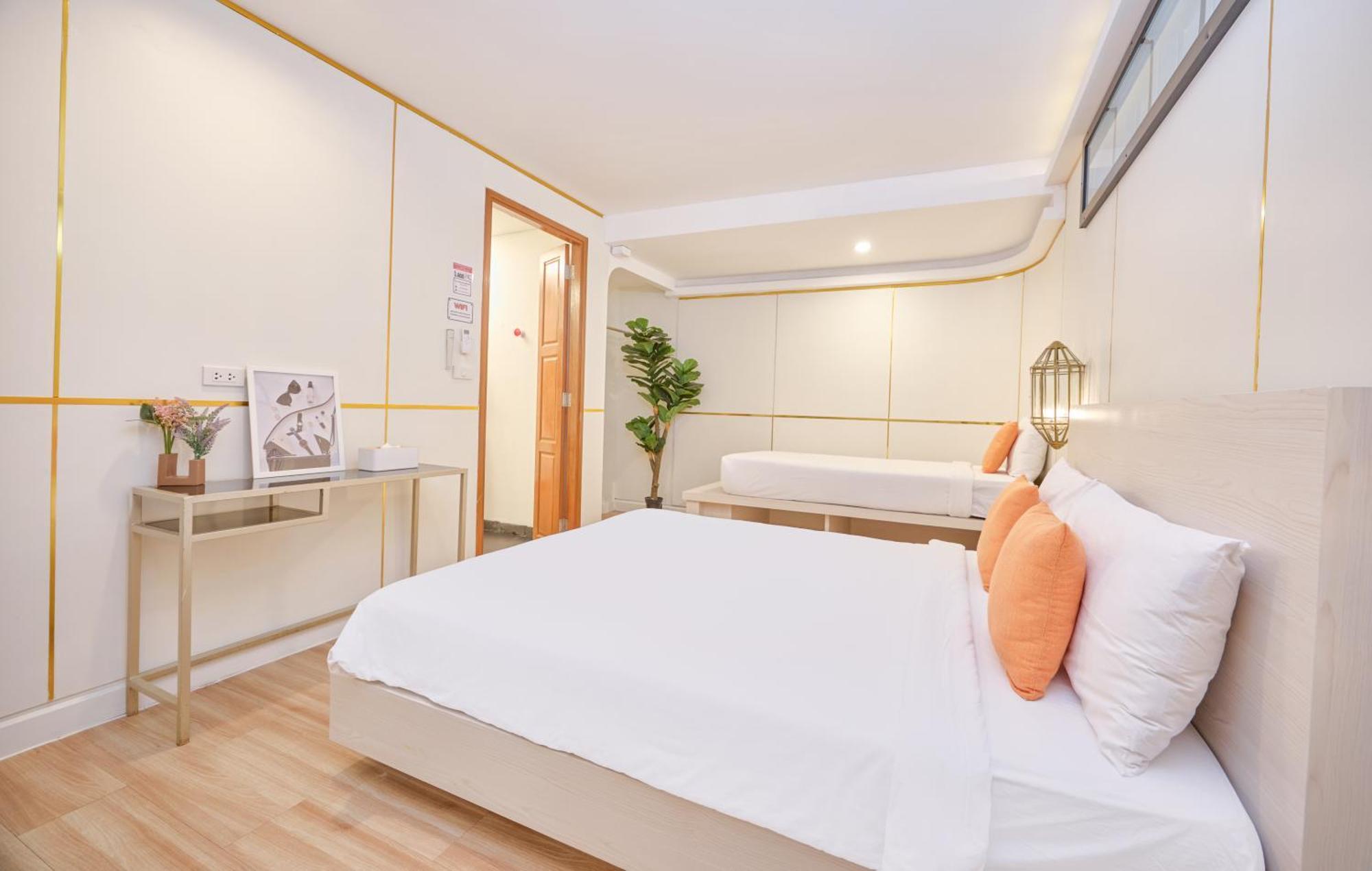 Nimit Boutique Hotel Bangkok Bagian luar foto